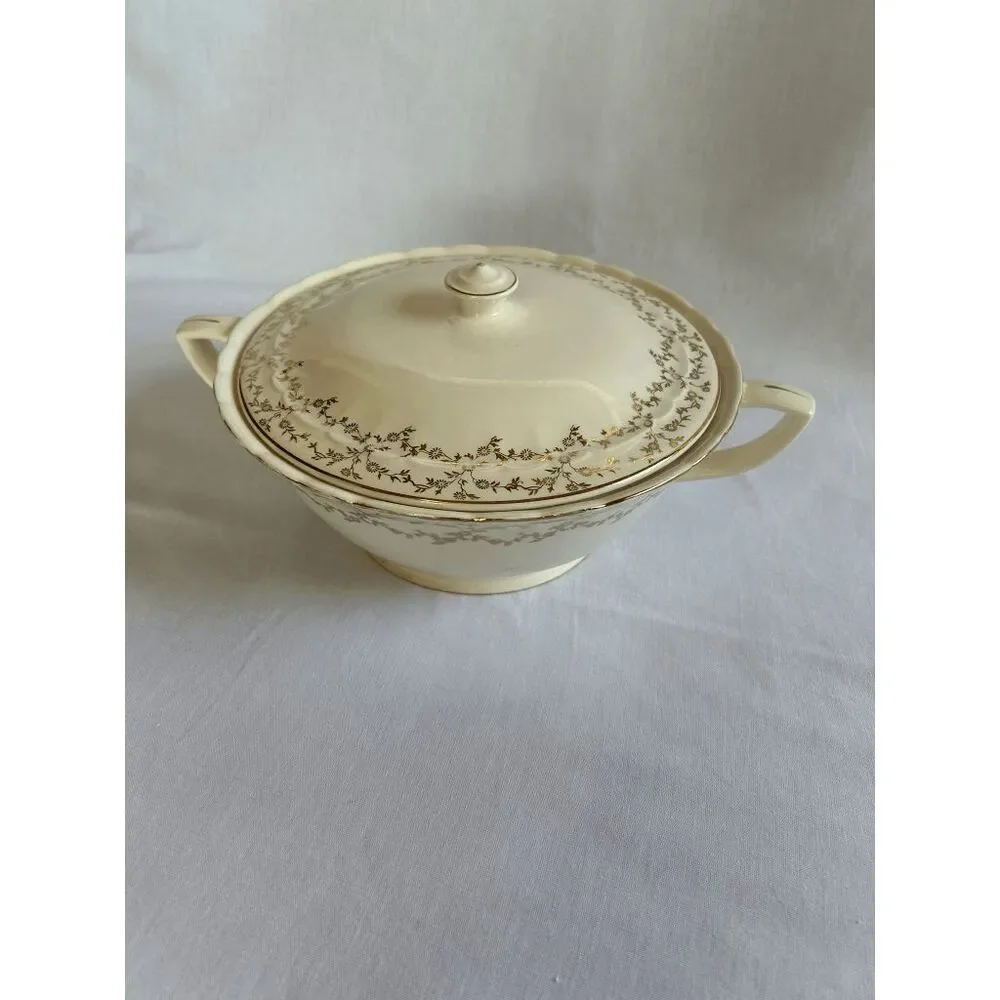 Vintage Royal China 22-K-Gold Serving Bowl with Lid & Handles Cream/Gold Colored